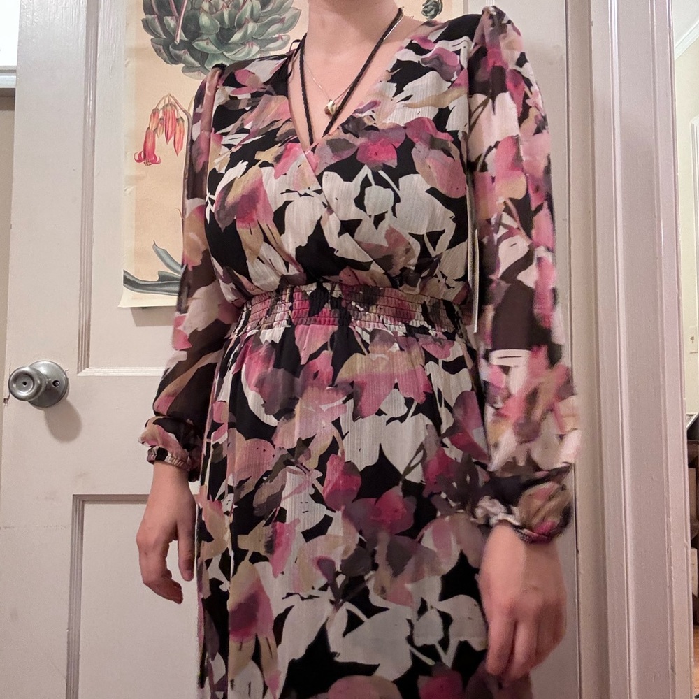 Floral V-Neck Dress with Long Sleeves